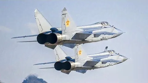 Казахстан продает более 100 военных самолетов